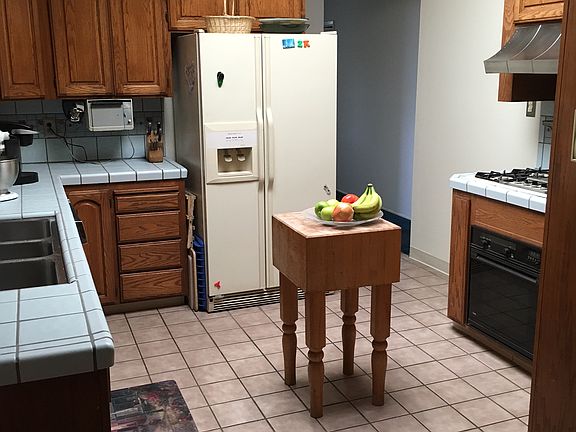 2nd image of 4695 Armour Dr