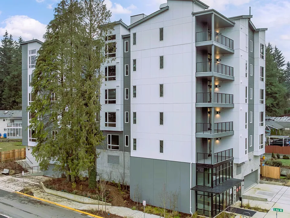 Paramount 1 Apartments