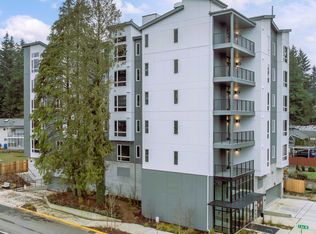 Paramount 1 Apartments, Seattle, WA 98155