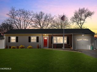 1424 Nevada Dr, Toms River, NJ