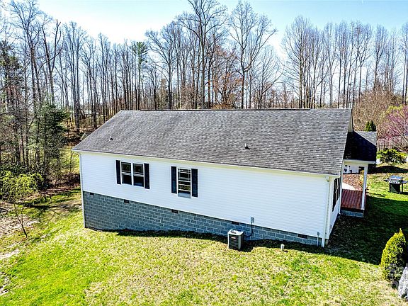 2nd image of 37 Cleo Ct