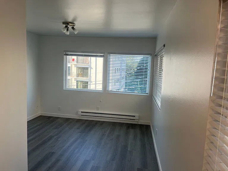 Fairview Apartments — Photo 16