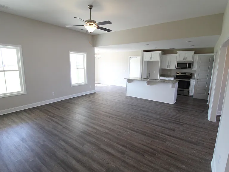 406 Noble Ct — Photo 13