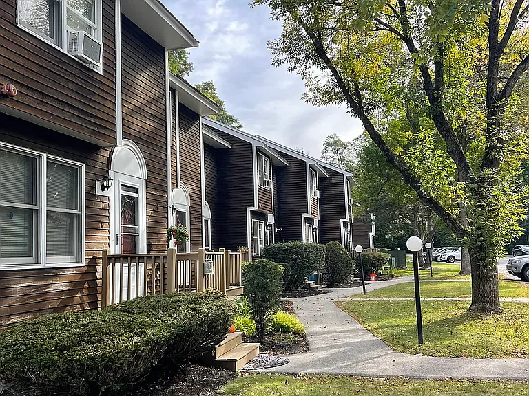 Hillside Drive — Photo 2