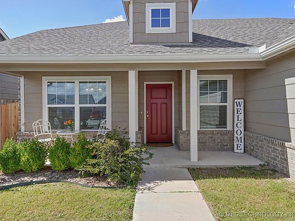 4th image of 3912 S 12th Pl