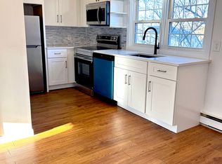 418 Old River Rd #2L, Manville, RI 02838