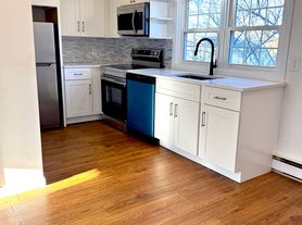 418 Old River Rd, Manville, RI