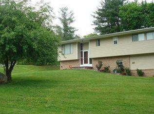 1 Medford Pl, Nanuet, NY