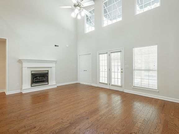 2nd image of 6736 Willow Brook Dr