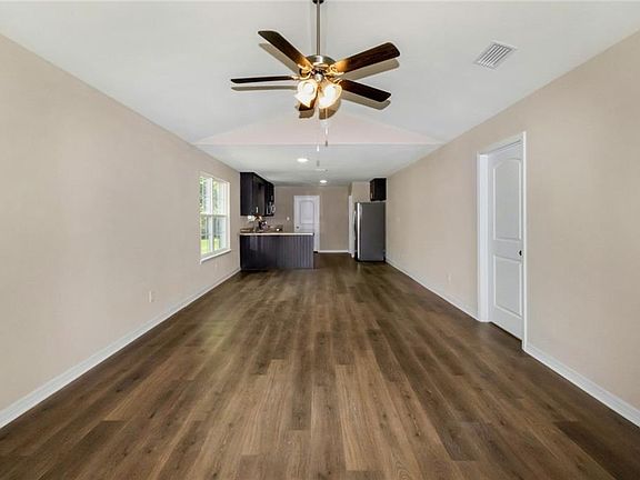 4th image of 369 Coventry Way