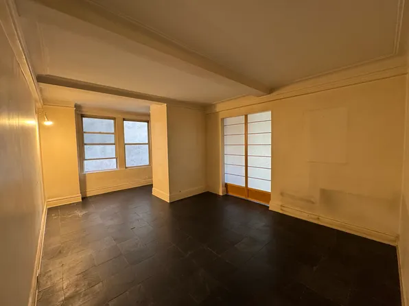 333 East 53rd Street image 18 of 21