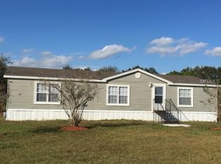 1310 Union Pacific Dr, Plant City, FL 33566