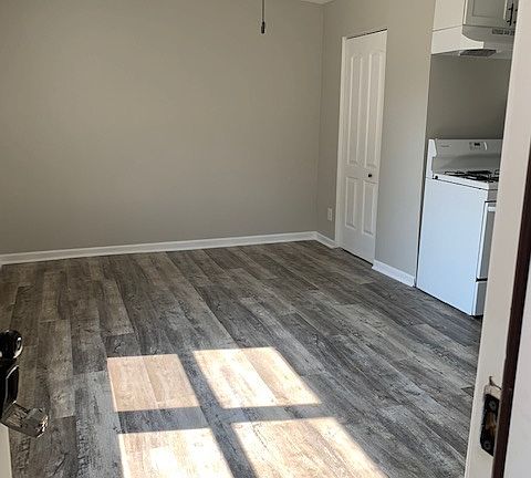 2nd image of 456-460 Locust St #11039653