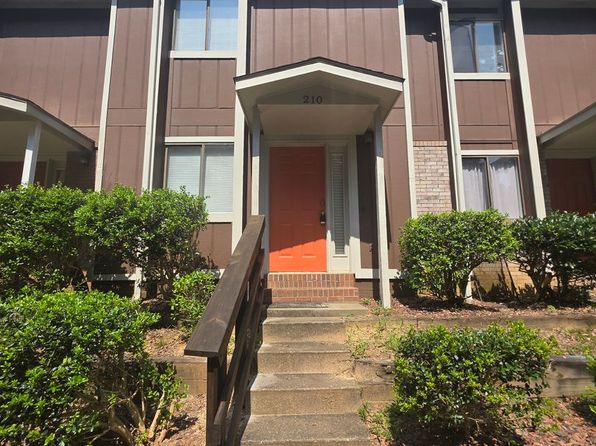 210 Candlebrook Dr