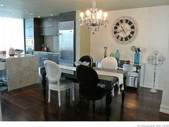 3rd image of 900 Biscayne Blvd APT 2808