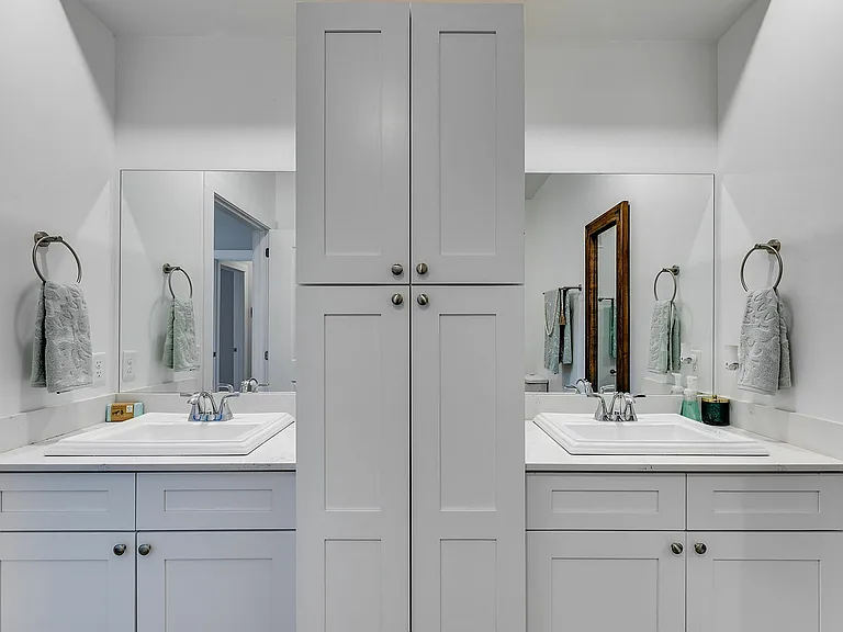 Paragon Luxury Apartments