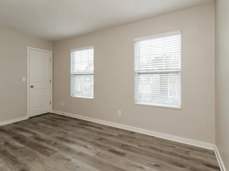 1048 Joselynn Dr — Photo 12