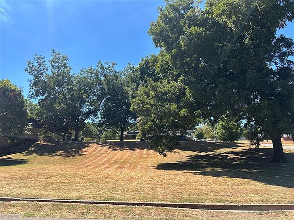 4th image of 0 N 6th Ave Lot 7