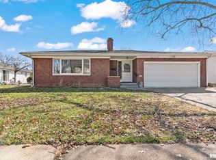 2604 Arlington Dr, Springfield, IL 62704
