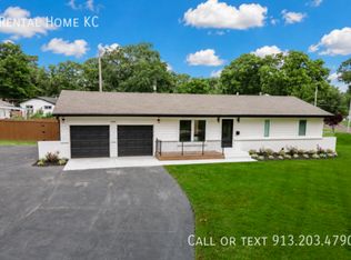 8400 W 93rd St, Overland Park, KS 66212