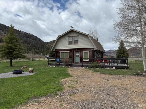 4287 N Fork Rd, Mackay, ID 83251