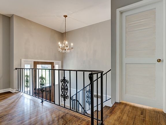 4th image of 3205 Pinehurst Dr