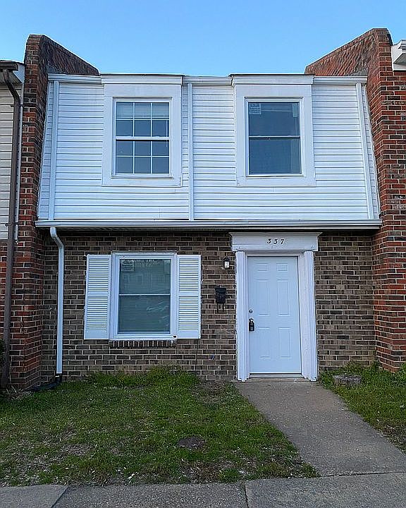 1st image of 337 Brock Sq