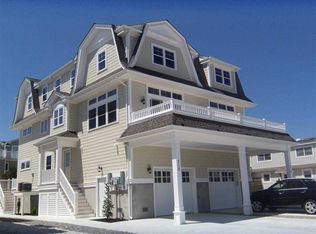 312 78th St, Avalon, NJ 08202