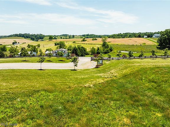3rd image of 3311 Township Road 157