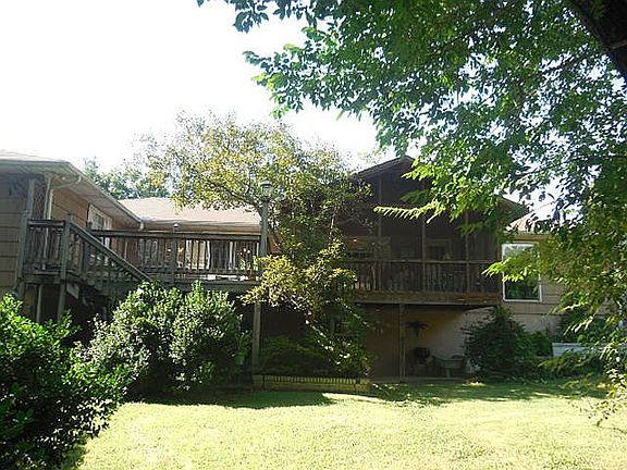 5th image of 5816 Green Valley Dr