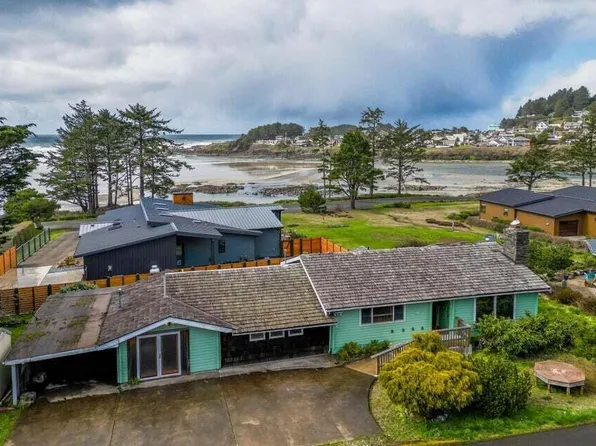 131 Shell St, Yachats, OR 97498