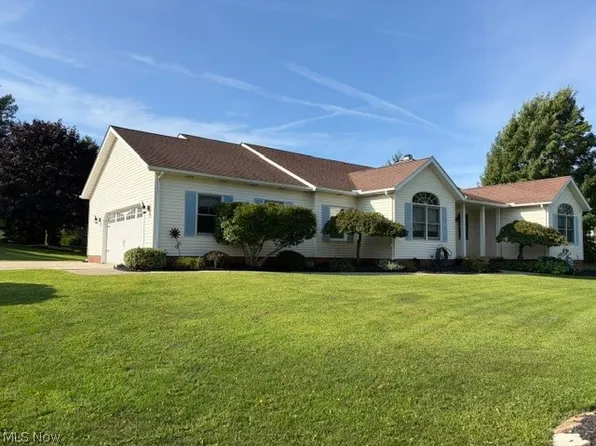 9035 Cabriolet Ave, Concord Township, OH 44060