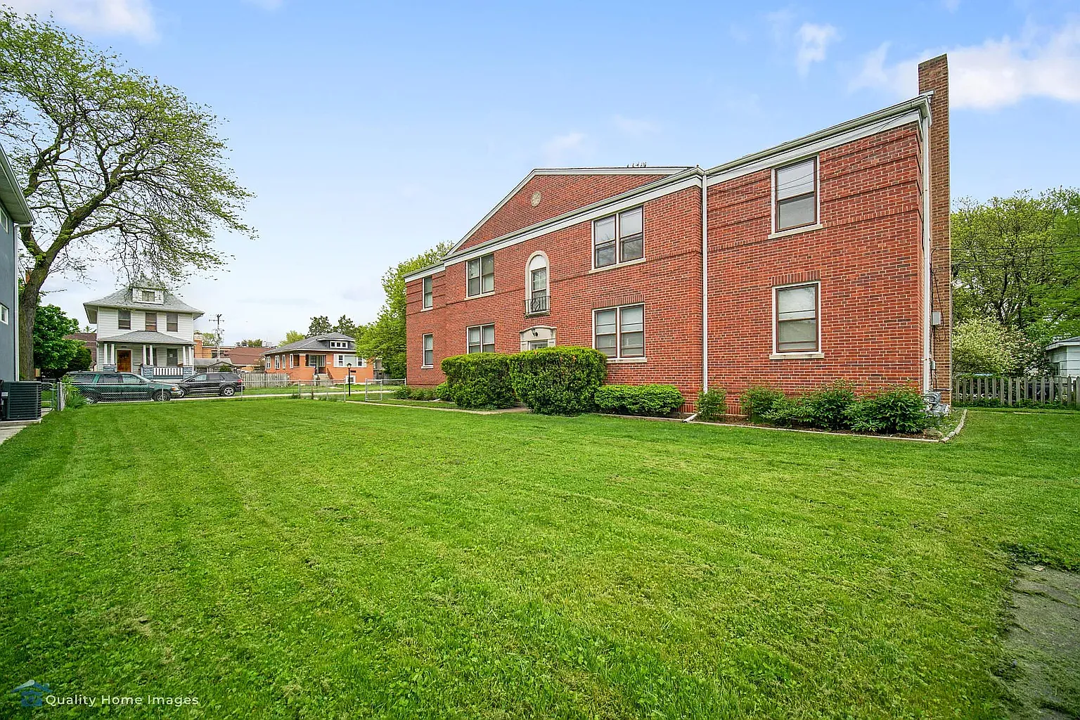 2 bed, 850 sqft, $1,525 — Photo 2