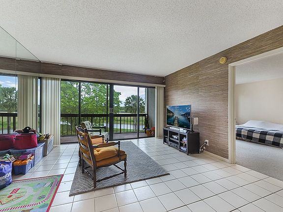2nd image of 2500 Presidential Way APT 305