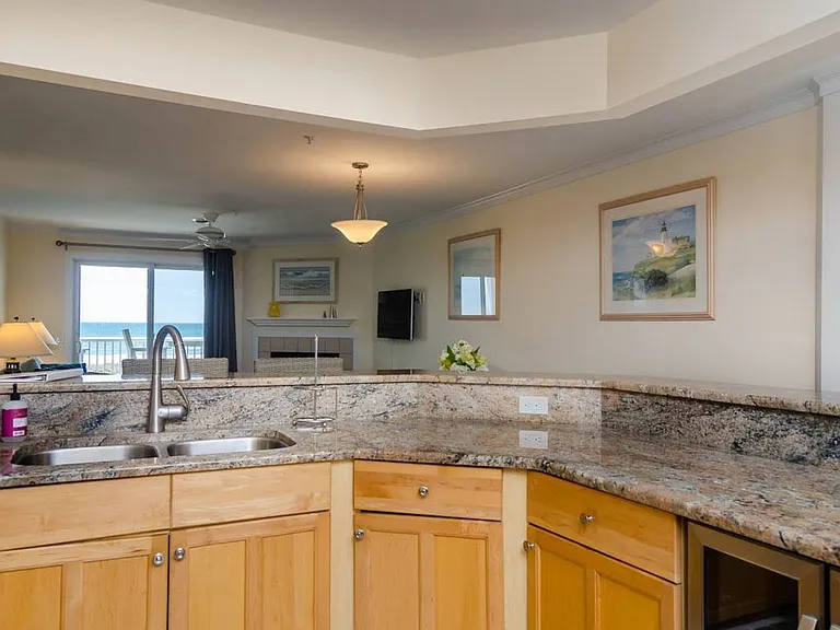 2514 N Lumina Ave #H — Photo 12