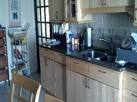 3rd image of 21 Silverpine Dr