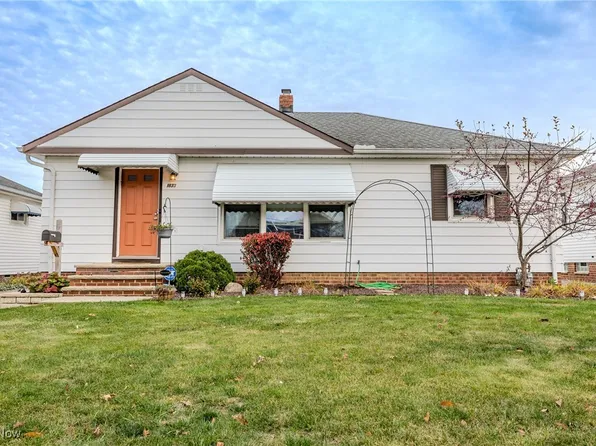 1833 Ridgewick Dr, Wickliffe, OH 44092