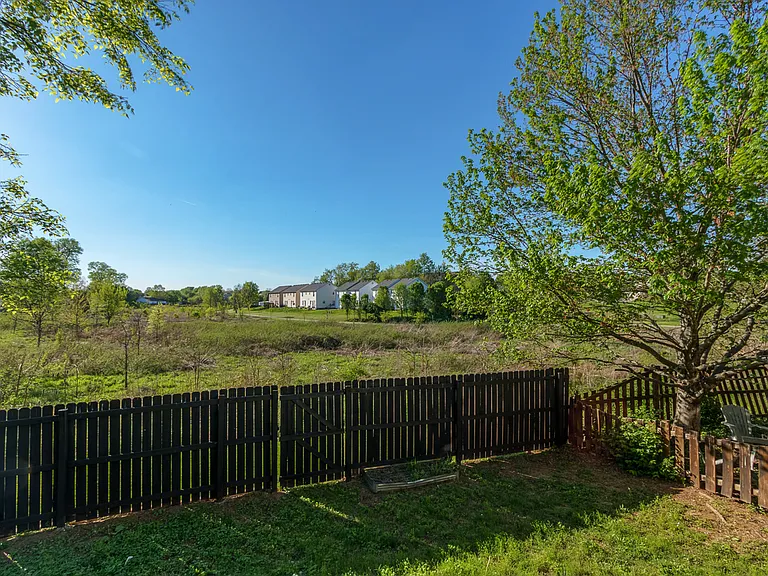 341 Darenia Ln — Photo 36