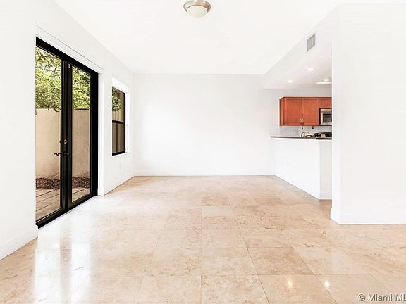 5th image of 3024 McDonald St #1