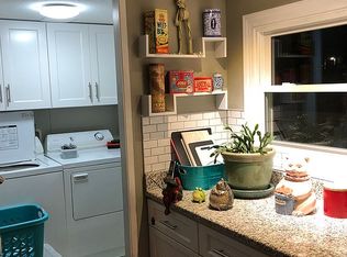 11 Canterbury Ct, Easton, PA 18040