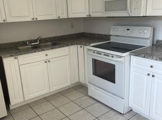 913 SW 4th Ter FLOOR 1, Hallandale, FL 33009