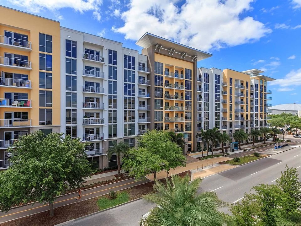 Make your way home to a vibrant, welcoming community where sunny exteriors and greenery create a fresh, uplifting vibe.
