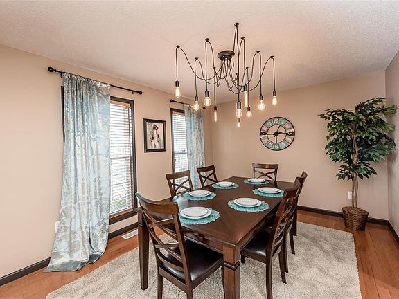 5th image of 6 Somerset Pl