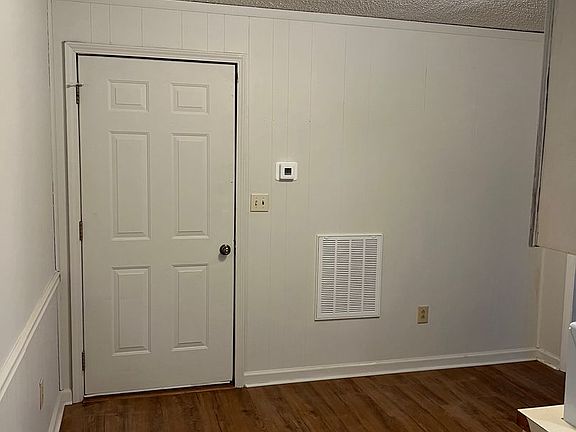 5th image of 43 Springside Dr