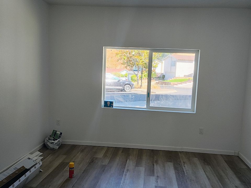 1st image of 457 Falcon Way
