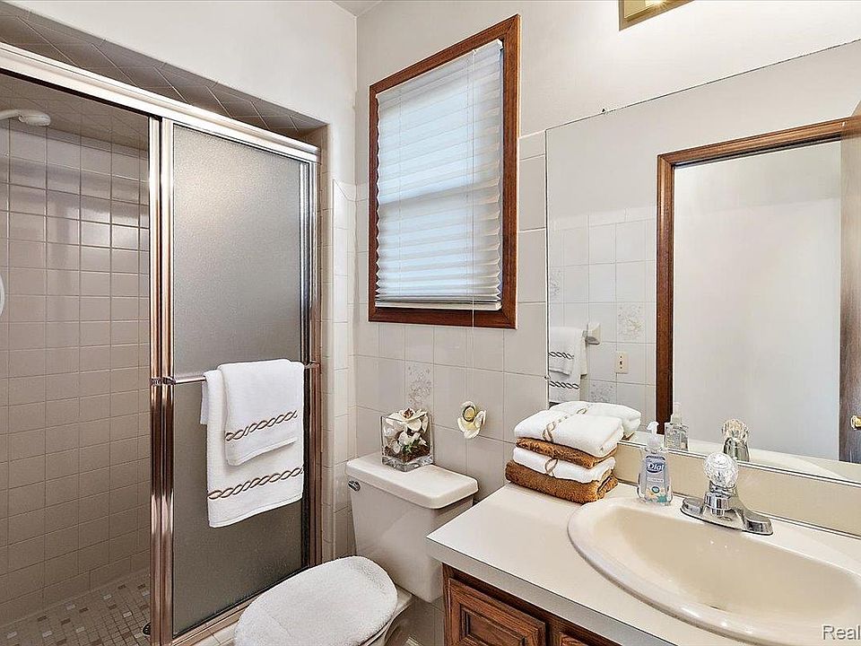 46850 Barbara Dr, photo 22