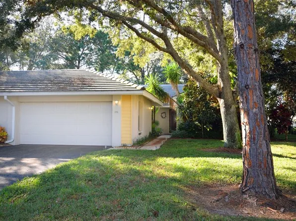 231 Southampton Ln, Venice, FL