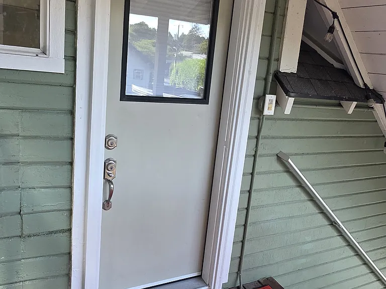 7458 N Jordan Ave #B — Photo 5