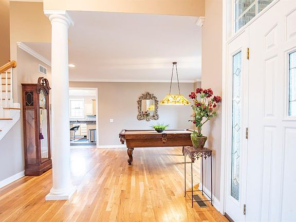 4th image of 128 Waterford Cir