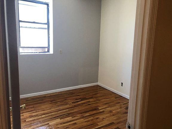 3rd image of 435 Broadway APT 110